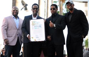 Wanya Morris (L), Shawn Stockman (2/L) a