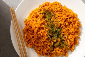 Spicy Carbonara Stir-Fried Ramen
