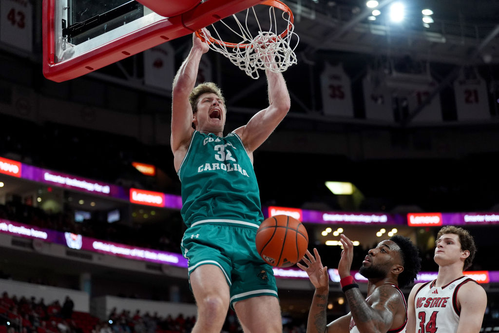 Coastal Carolina v NC State